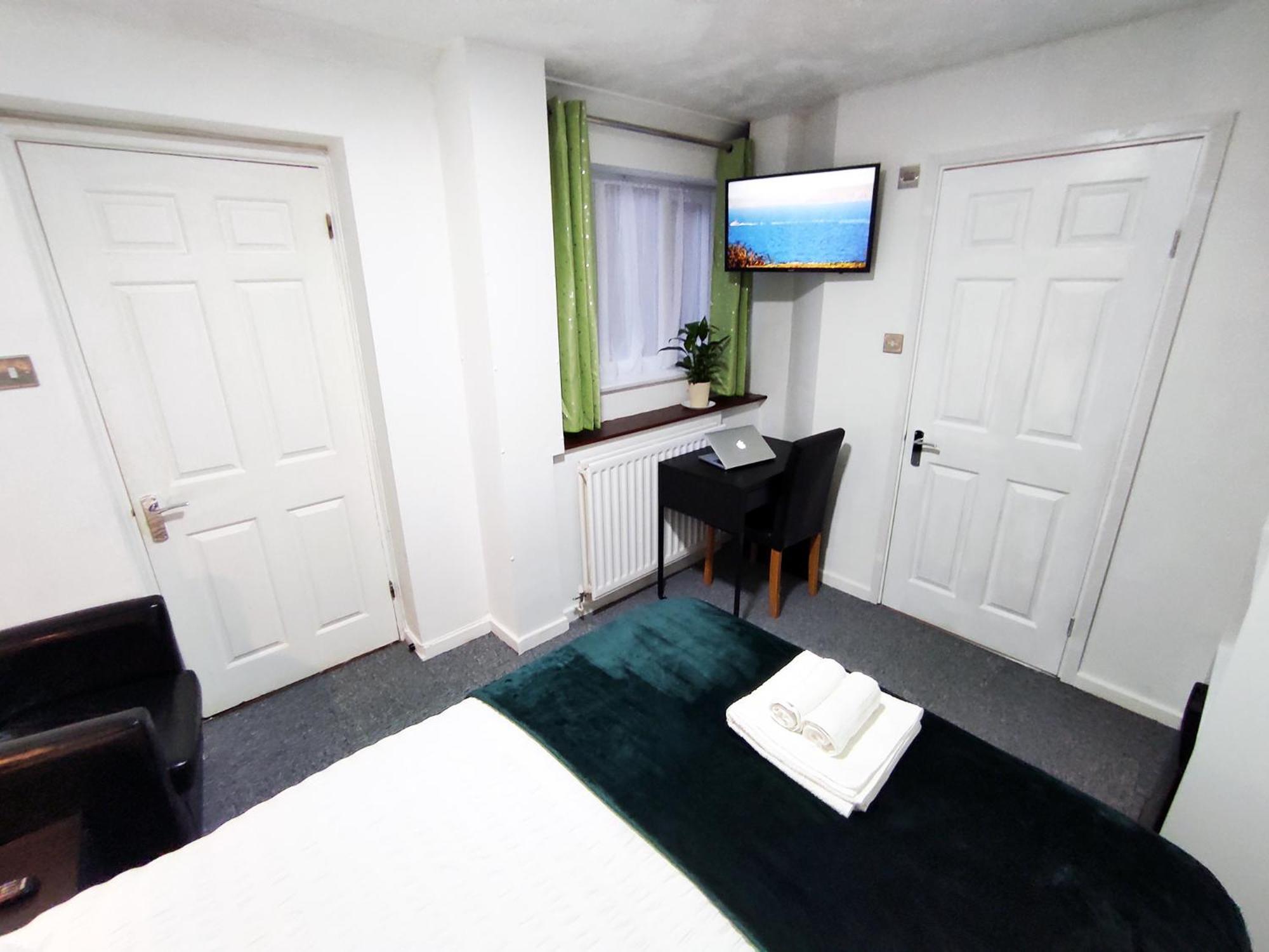 Apartment Rowan - Centre Self Contained One-bed Flat *